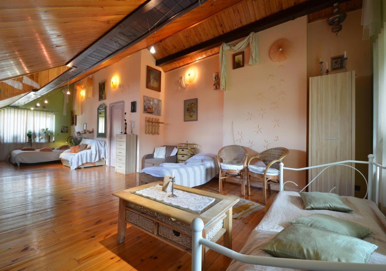 Albergue Dom Tu I Teraz Lublin Exterior foto